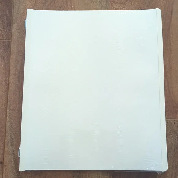 NEW Creative Memories 8x10 White Scrapbook Pages - Picture 2 of 3